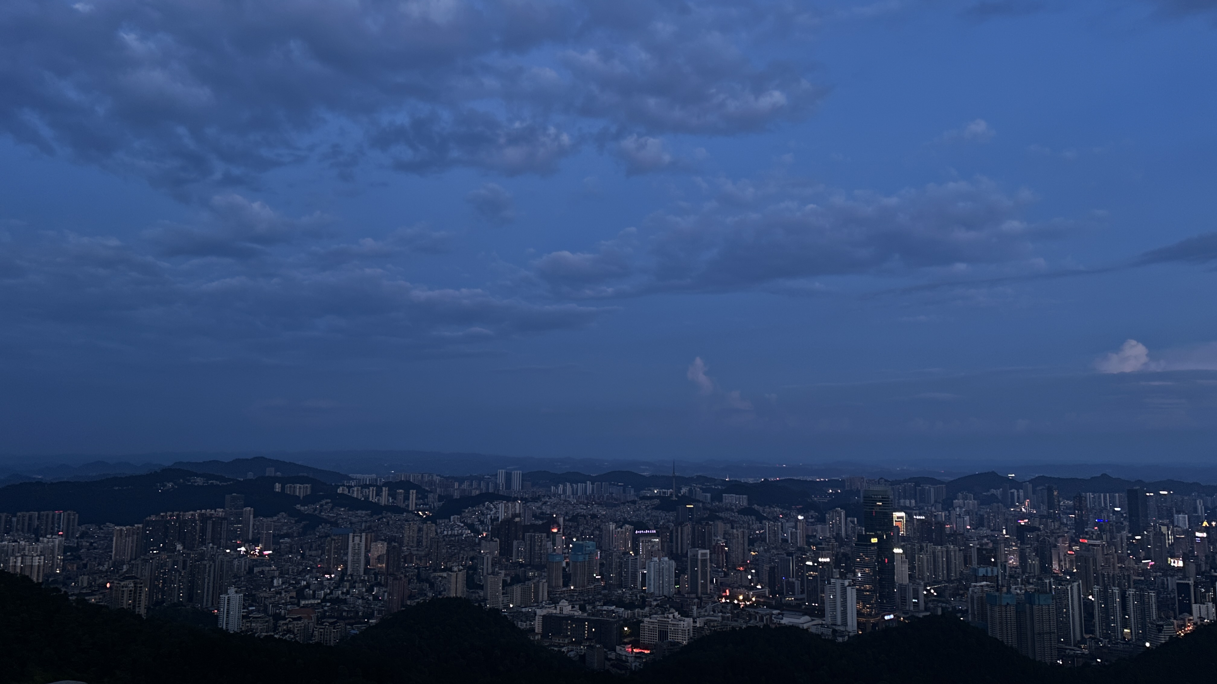 黔灵山